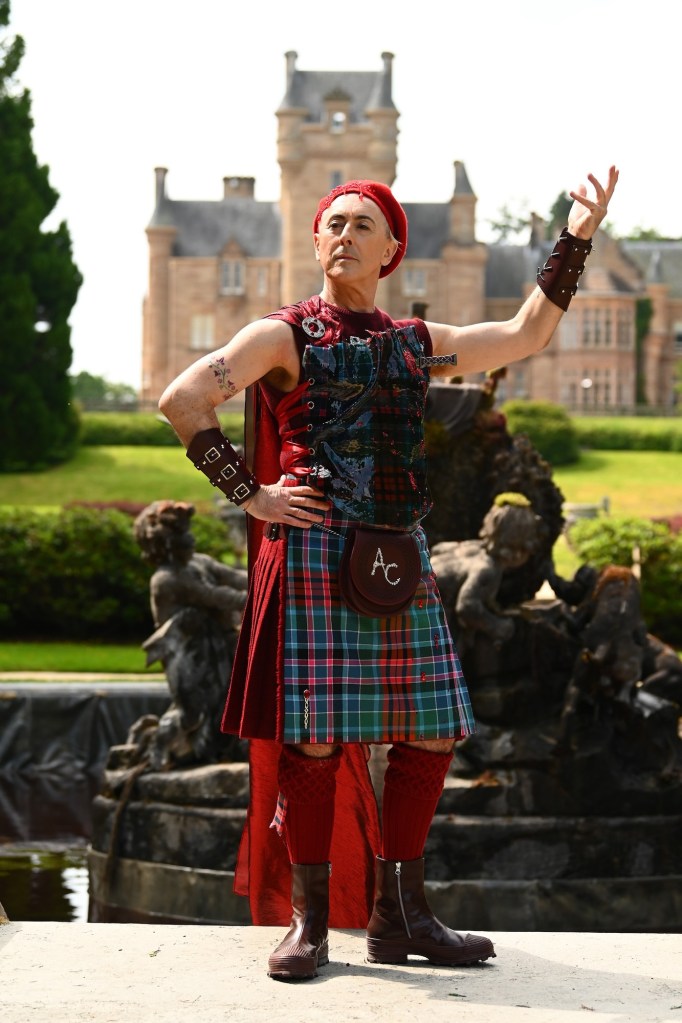 Alan Cumming CREDIT Peacock NUP 207889 01039.jpeg