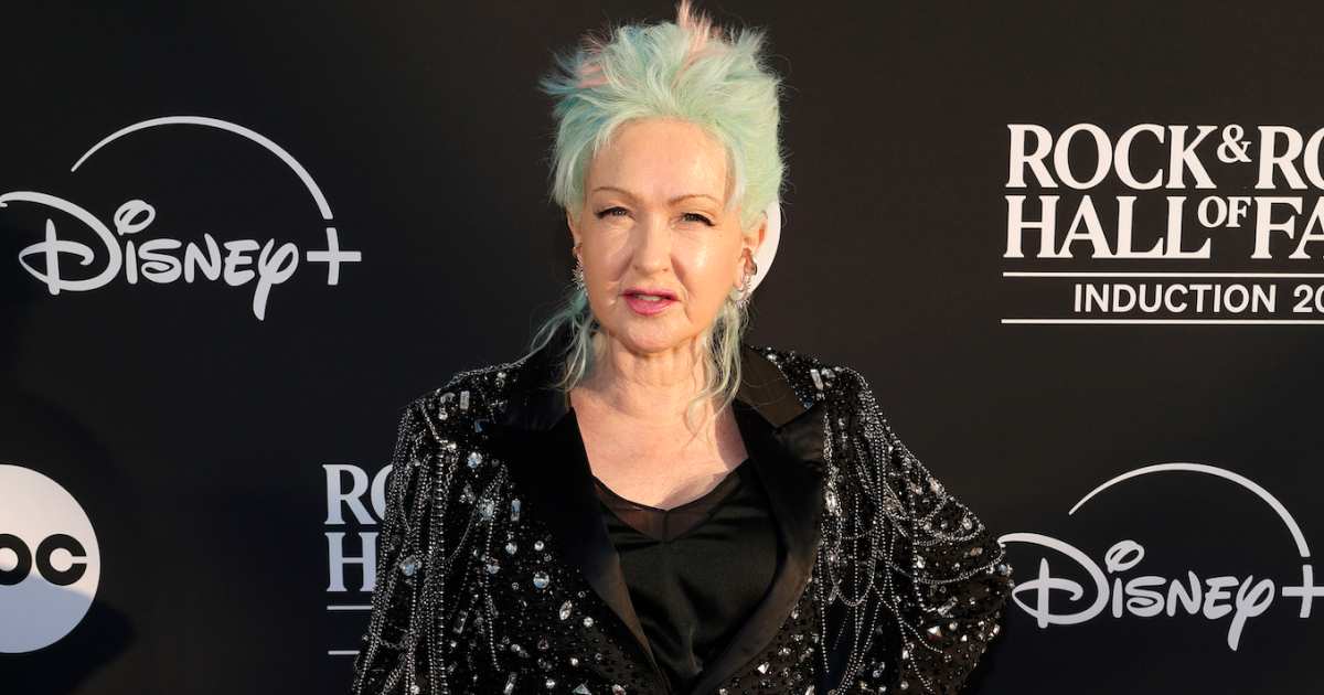 Cyndi Lauper vervloekt Heckler tijdens haar residentie in Las Vegas