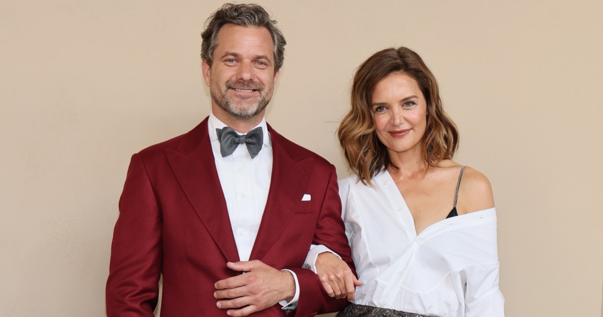 Dawson’s Creek’s Joshua Jackson, Katie Holmes Reunite at Gala Dawson’s Creek’s Joshua Jackson, Katie Holmes Reunite at Gala