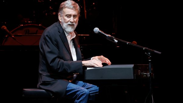 Country Singer Ray Stevens, 87, Breaks His Neck, 'In Good Spirits' After Being Hospitalized