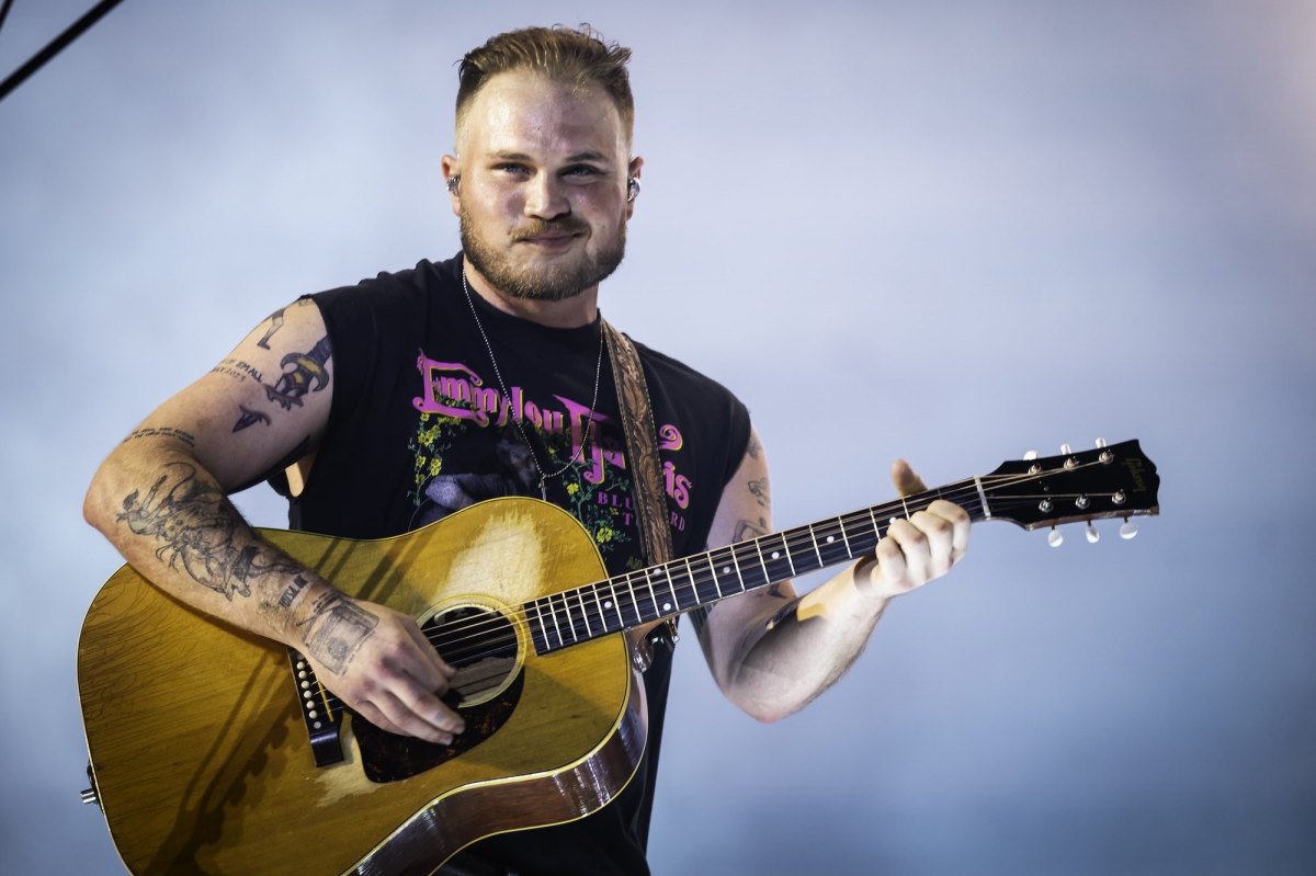 GettyImages-2159895990 zach bryan says he is forced to cancel concert