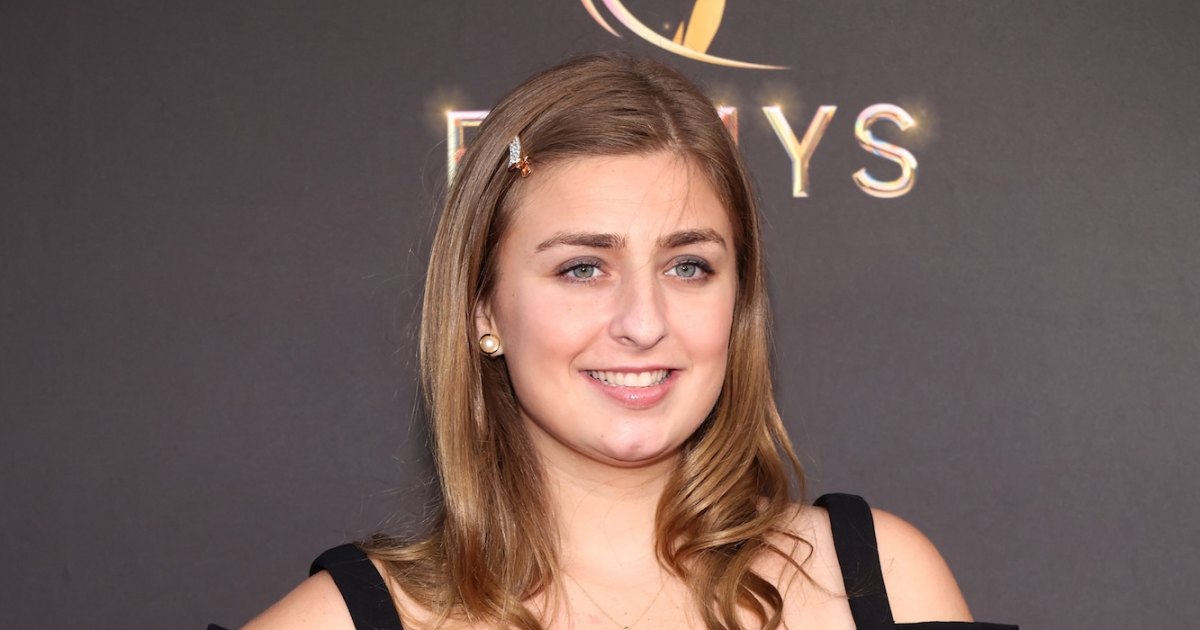 يعود آبي رومو إلى إنستغرام بعد انفصاله عن ديفيد إسحاقمان