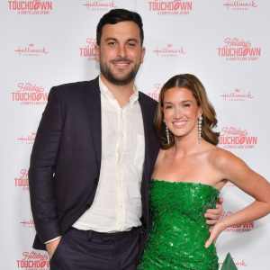 Bachelor's Jade Roper Reveals Financial Role in Tanner Tolbert Marriage