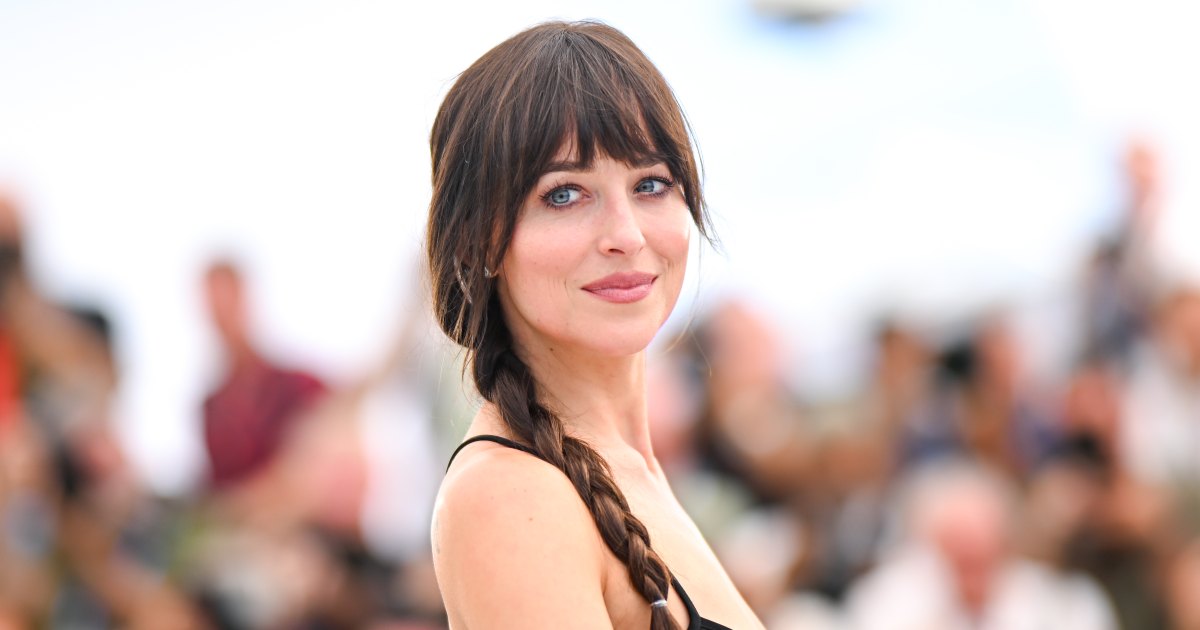 Dakota Johnson’s $1,090 Flowy Pants Are a Spring It-Girl Staple — This $20 Version Nails It