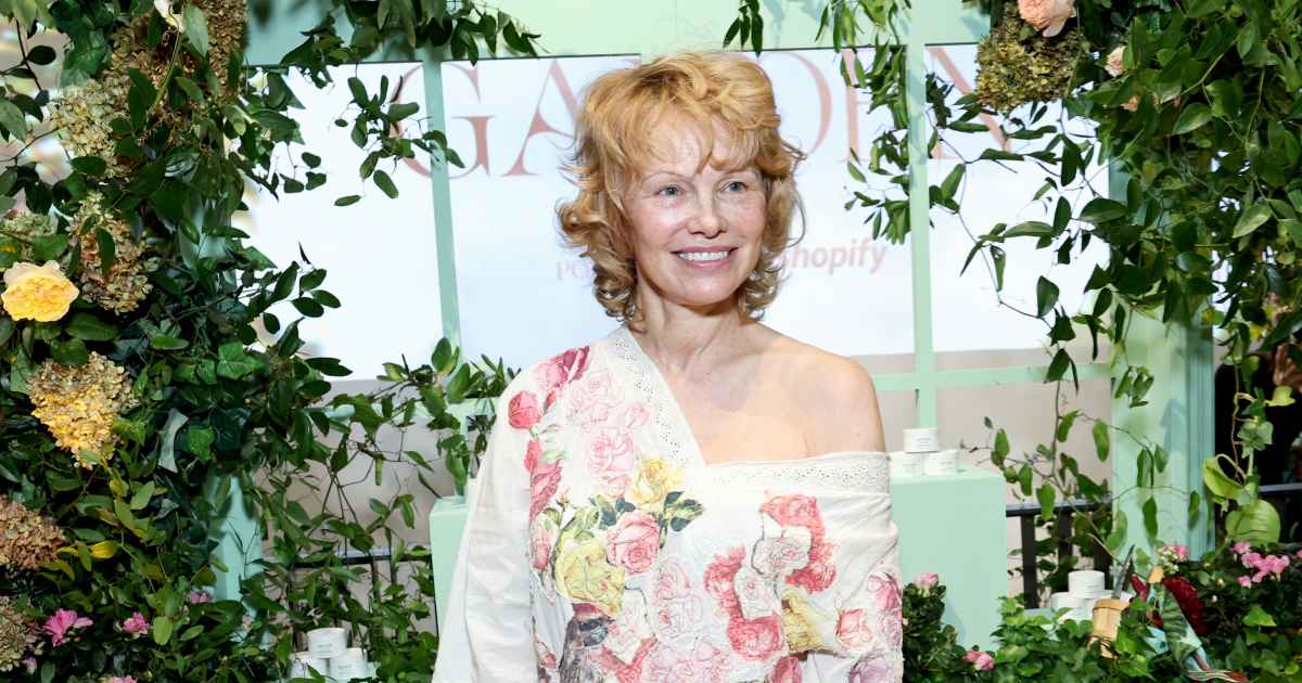 Pamela Anderson Just Wore the Pretty Mary Jane Shoe Style That Katie Holmes Also Adores