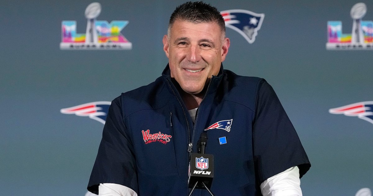 Patriots’ Mike Vrabel Is Already Back at Work After Seeking Counseling Amid Dianna Russini Scandal