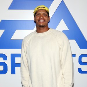 Isaac Rochell Says He Received DM With 'Racial Remarks'