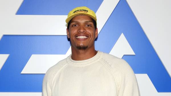 Isaac Rochell Says He Received DM With 'Racial Remarks'