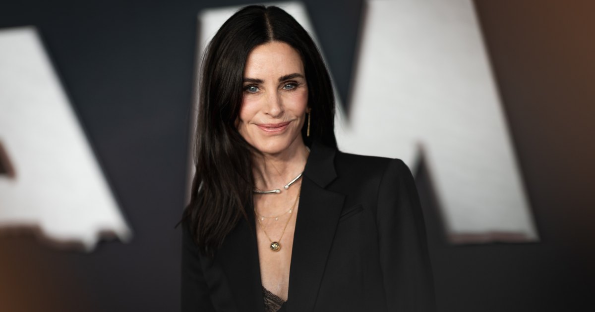 Courteney Cox Applies This ‘Moisturizing’ Concealer ‘Everywhere’ — And It’s Only Courteney Cox Applies This ‘Moisturizing’ Concealer ‘Everywhere’ — And It’s Only