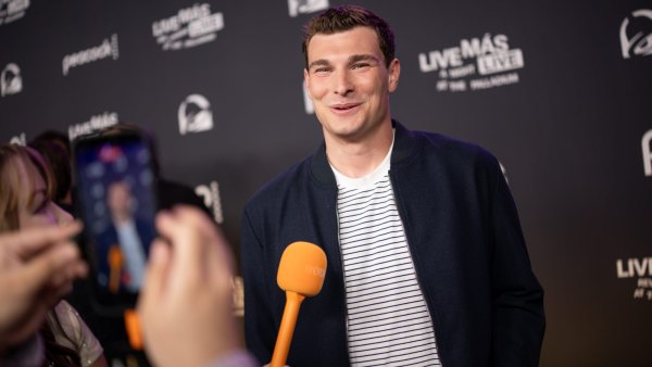 GettyImages-2264683025-Fernando-Mendozas-LinkedIn-Post-After-No-1-NFL-Draft-Pick-Is-Breaking-the-Internet