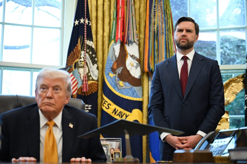 GettyImages-2266464337 donald trump Mike Pence Says He Has Never Spoken to JD Vance