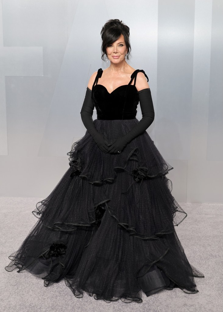 Kris Jenner Says Rumors She’s Unhappy With Her Facelift are a ‘Flat Out Lie’