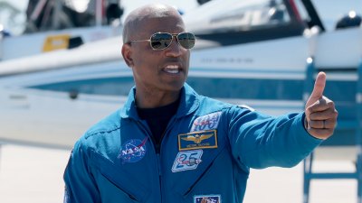 Artemis IIs Victor Glover Is a Former College Football Player and Wrestler