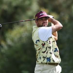 GettyImages-2270073047-Jason-Days-Bird-Print-Masters-Outfit-Had-to-Be-Toned-Down-by-Augusta-National-Again