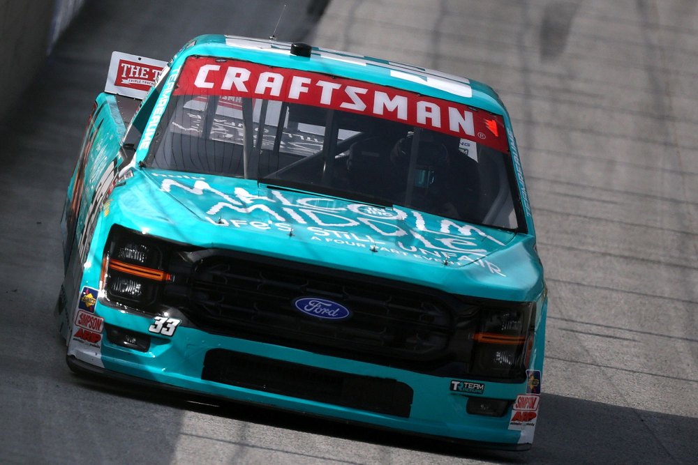 GettyImages-2270773046 Frankie Muniz car