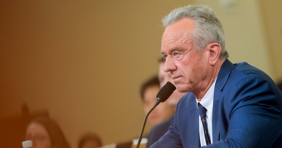 Robert F. Kennedy Jr. Laughs Off Question About Cutting Off a Dead Raccoon’s Penis