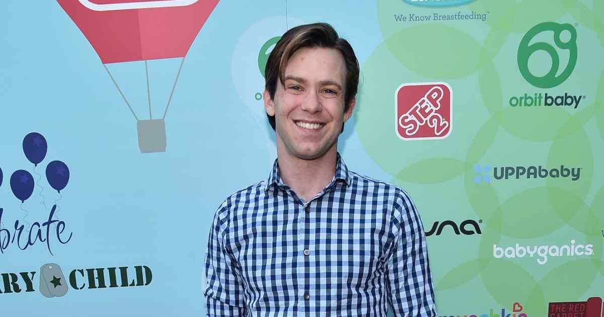 قاعة الحشرات في الأوغاد الصغار، ألقي القبض عليه في البرسيم، أوهايو