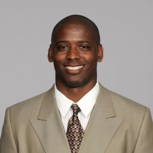 GettyImages-89749580 Chiefs Coach Dave Merritt Arrested for Domestic Battery