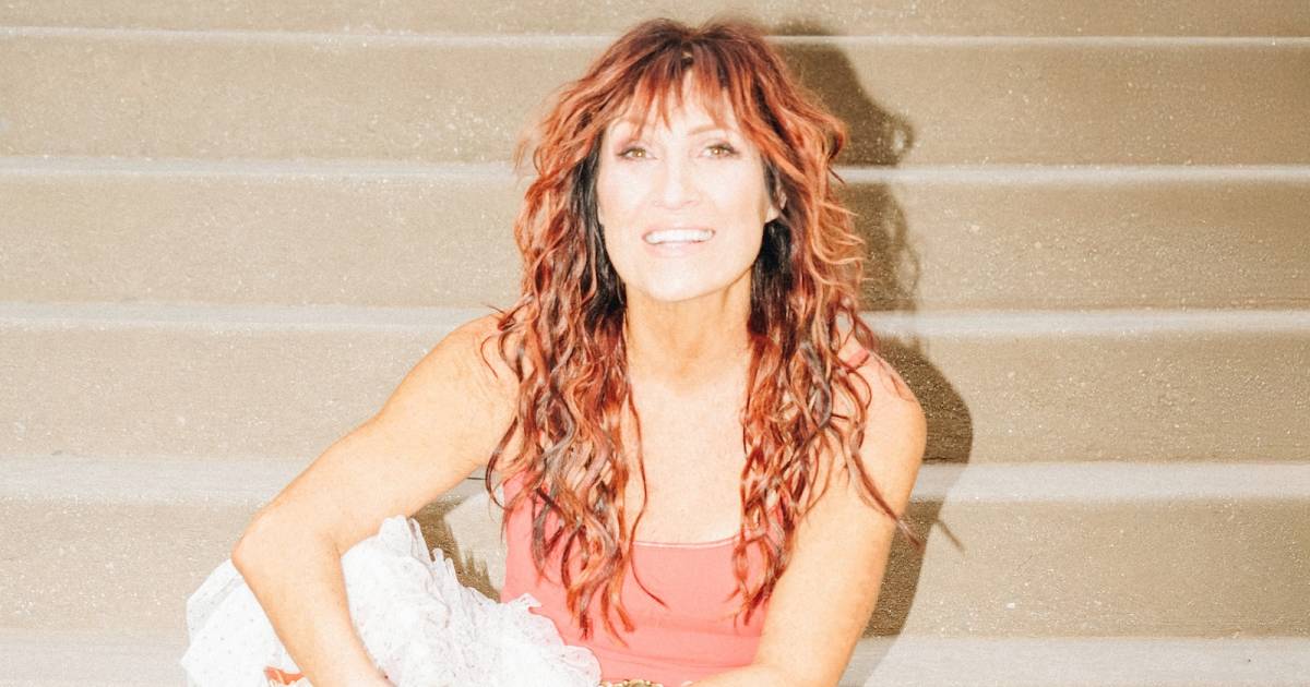 Jo Dee Messina Reveals Inspiration Behind New Album and What She Misses Most About ’90s Nashville (Exclusive) Jo Dee Messina Reveals Inspiration Behind New Album and What She Misses Most About ’90s Nashville (Exclusive)