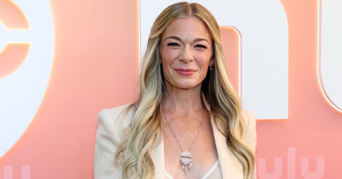 LeAnn Rimes Claps Back at Haters Calling Her Viral Deep Jaw Release Video Fake: ‘I’m Not Meryl Streep’ LeAnn Rimes Claps Back at Haters Calling Her Viral Deep Jaw Release Video Fake: ‘I’m Not Meryl Streep’