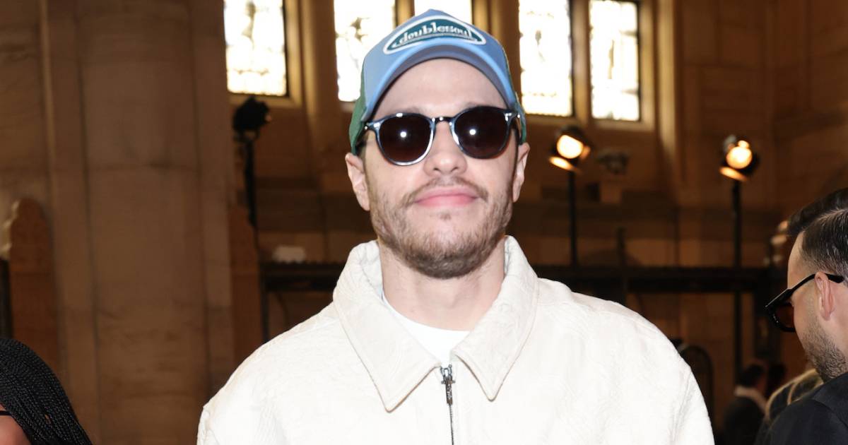 Pete Davidson Discusses Reasons for Sobriety During Recent Comedy Performance
