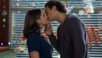 Which 'Off Campus' Couples Ended Up Together? Book Order Explained
