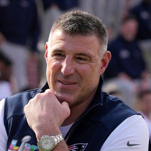 Promo New England Patriots Players Respond to Scandal Involving Coach Mike Vrabel and Dianna Russini Hunter Henry Robert Spillane