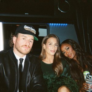 West-and-Amanda-and-Ciara_1763585998_3769555025287789534_21683805