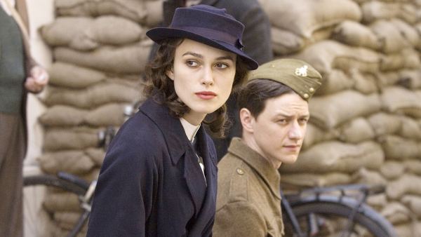 Keira Knightley and James McAvoy in Atonement