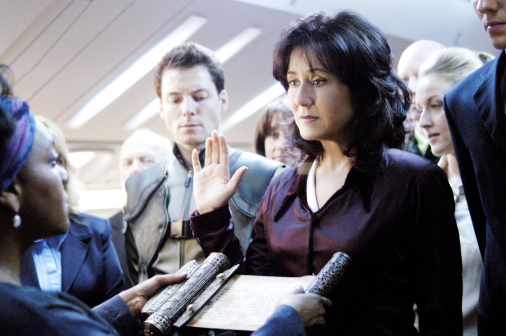 Jamie Bamber and Mary McDonnell in Battlestar Galactica
