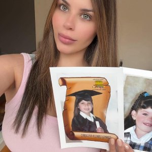 Carolina Flores.