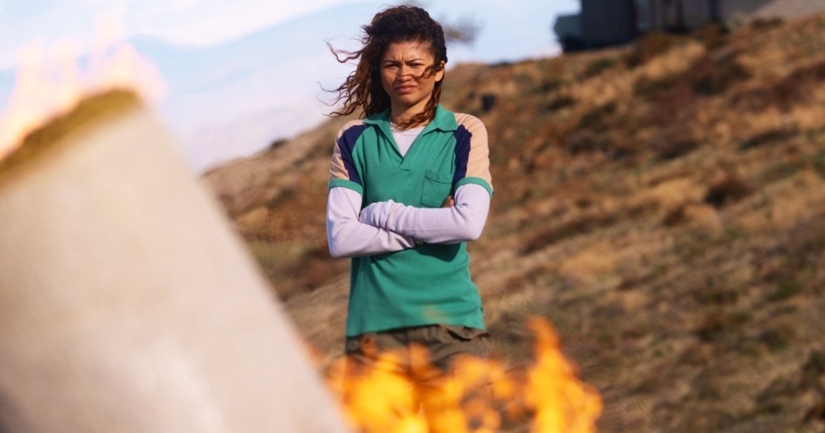 التاريخ والوقت والمؤامرة والممثلين والمزيد