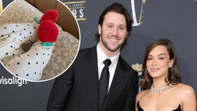 hailee-steinfeld-josh-allen-baby