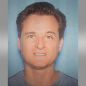 Hawaii Doctor on Trial for Allegedly Trying to Kill Wife on Hike: Everything to Know