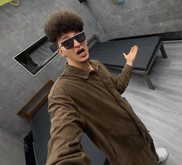 Influencer mexicano HotSpanish.