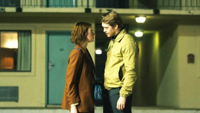 Emma Stone and Joe Alwyn in Kinds of Kindness