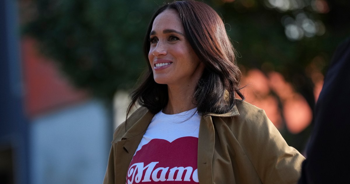 Meghan Markle’s Cool Mom White Sneakers Cost 8 — But We Found a Similar Style for Meghan Markle’s Cool Mom White Sneakers Cost 8 — But We Found a Similar Style for