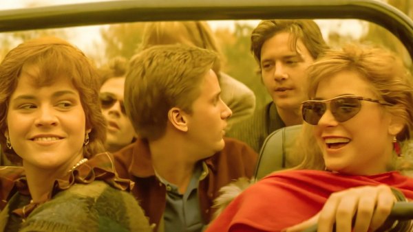 Judd Nelson, Ally Sheedy, Rob Lowe Emilio Estevez, Mare Winningham (obscured), Andrew McCarthy and Demi Moore in St. Elmo's Fire