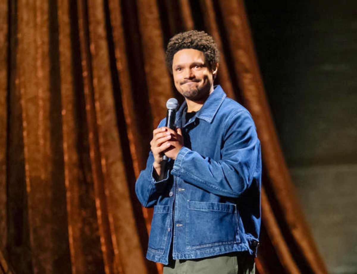 Trevor Noah in Trevor Noah: Joy in the Trenches