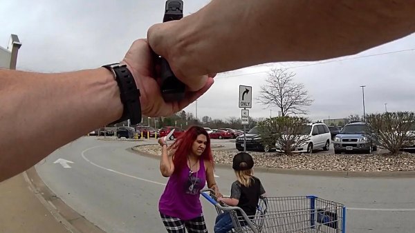 Woman Killed by Police After Allegedly Kidnapping, Slashing Child in Nebraska Walmart