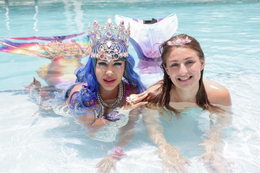 2276778406 Abbey Birthday.jpg