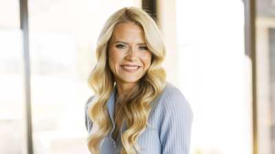 Feature Elizabeth Smart 2622 Us Weekly Cover Story