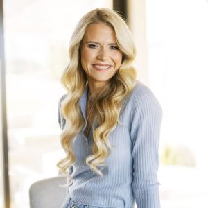 Feature Elizabeth Smart 2622 Us Weekly Cover Story