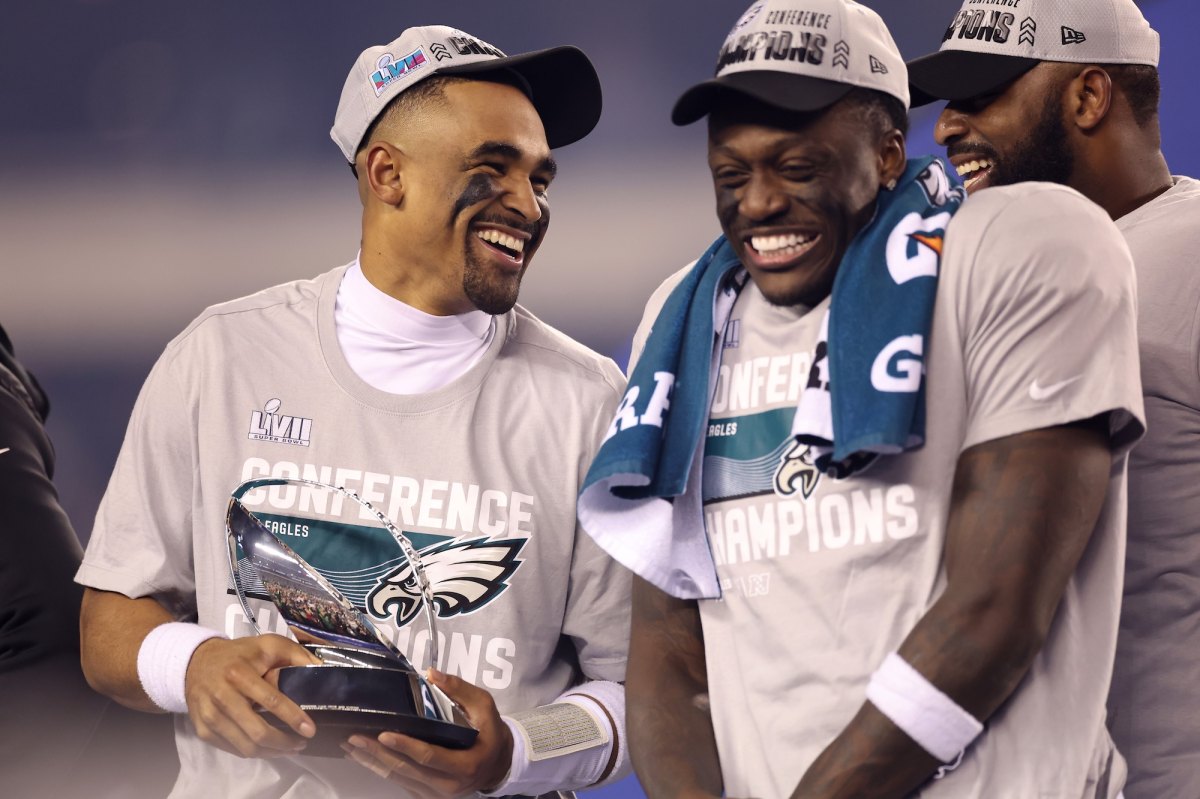 Eagles Jalen Hurts Breaks Silence on Rumored Feud With Teammate AJ Brown