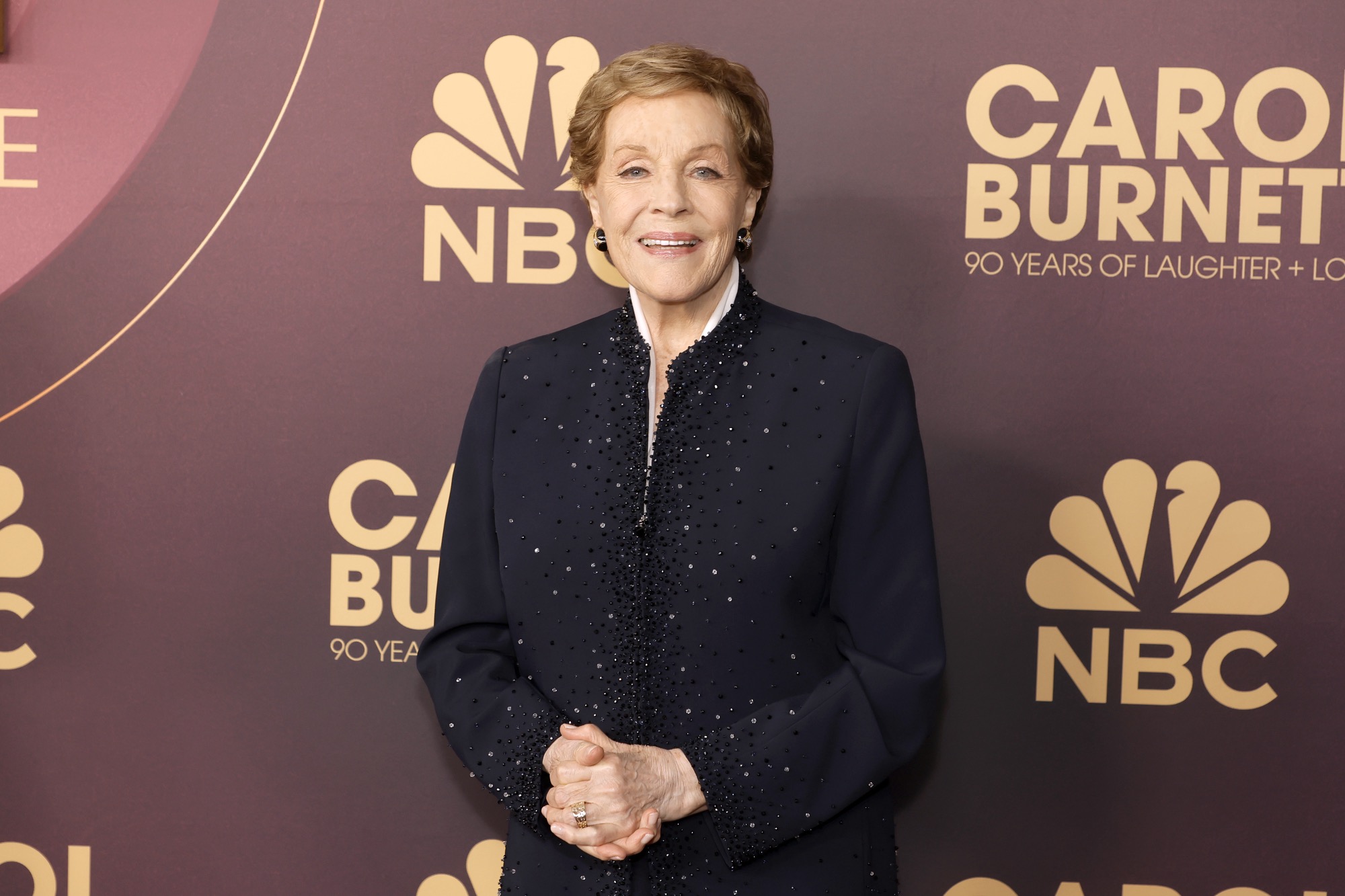 Julie Andrews Makes Rare Appearance at Parkinson’s Event