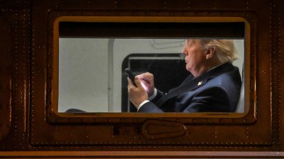 GettyImages-2211177567 donald trump shirtless ai image