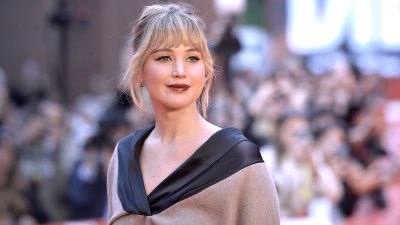 Jennifer Lawrence t-shirt