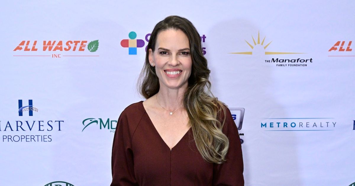 Hilary Swank Says Motherhood ‘Changed’ How She Views ‘Discipline’ While Sharing Workout Routine Hilary Swank Says Motherhood ‘Changed’ How She Views ‘Discipline’ While Sharing Workout Routine