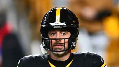 Aaron Rodgers Sports Wedding Ring in Return to Steelers as Intrigue About His Wife Lingers
