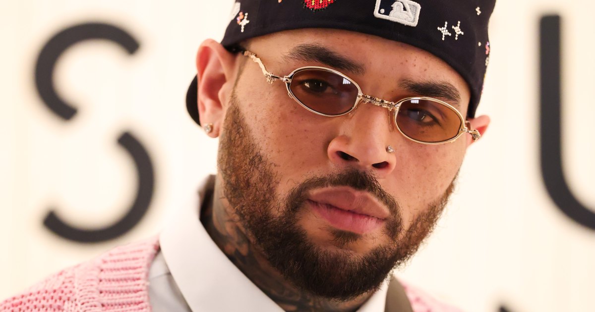 Chris Brown reageert op Pitchfork-recensie van nieuw album Brown